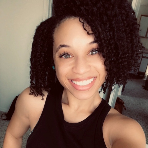Meet your Posher, Brittney - Picture 1 of 1